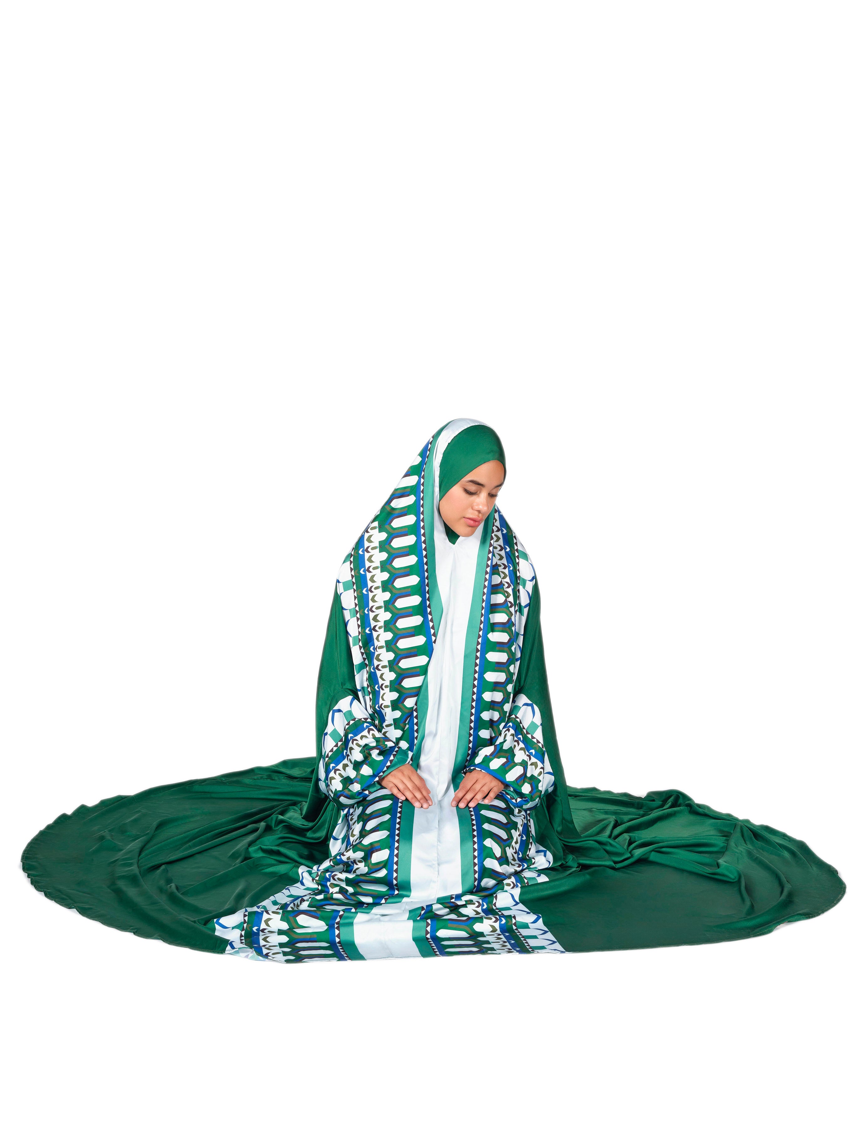 'Riyadh' Prayer Dress & Compact Prayer Mat Bundle