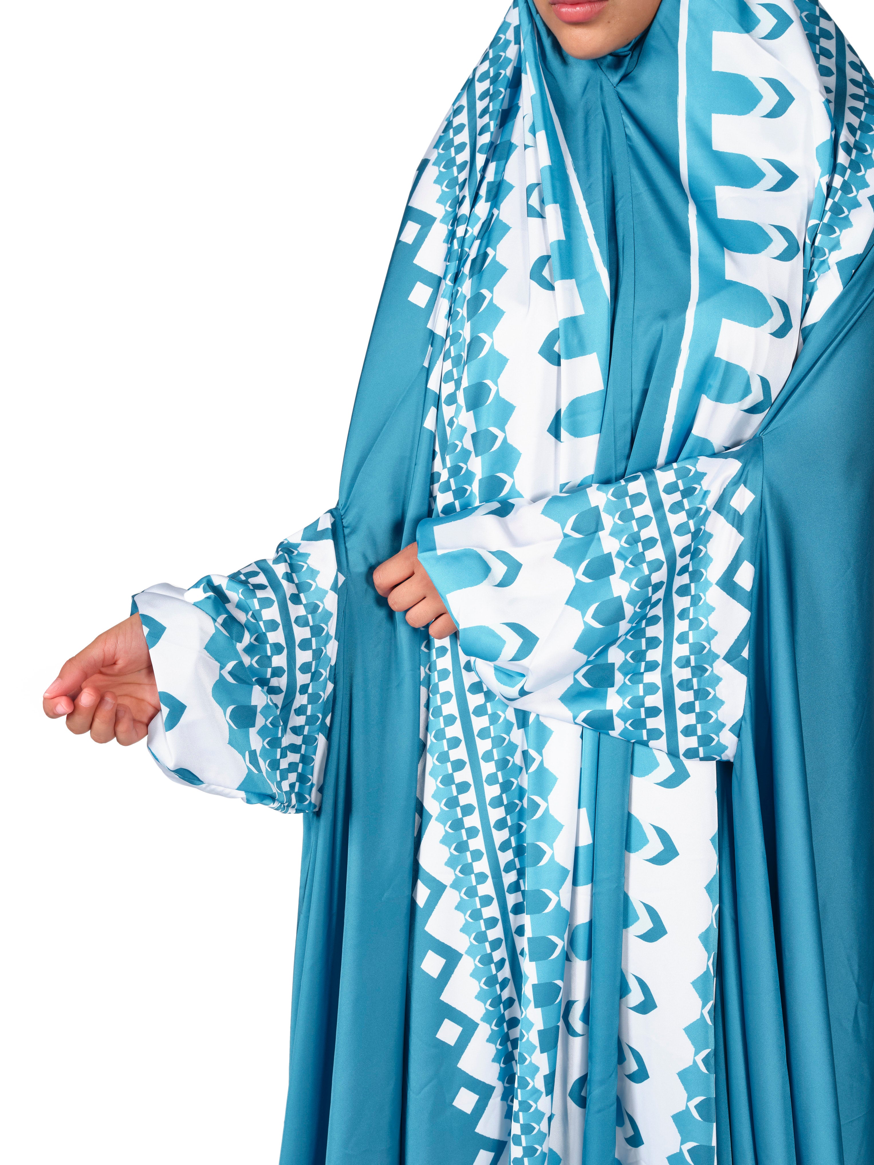 'Manama' Prayer Dress & Compact Prayer Mat Bundle